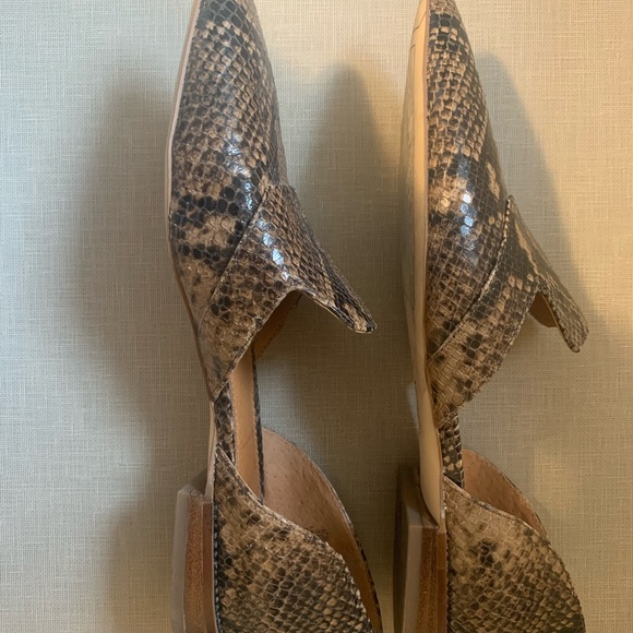 (SOLD)Franco Sarto Toby Flats - Picture 6 of 9